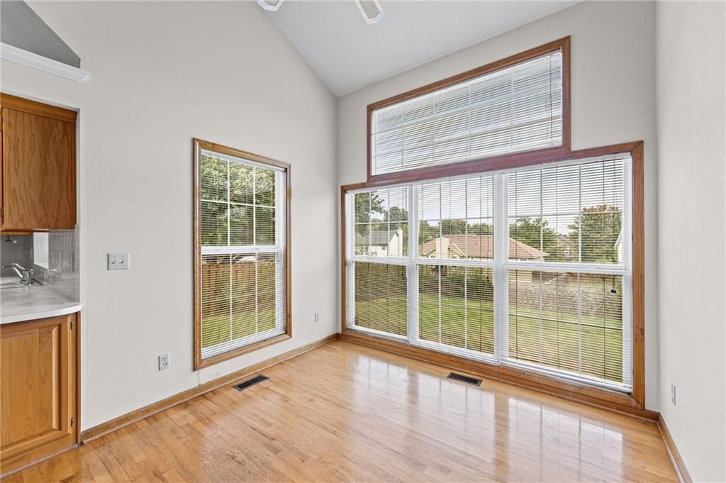 1405 NE Grand Avenue — photo 9