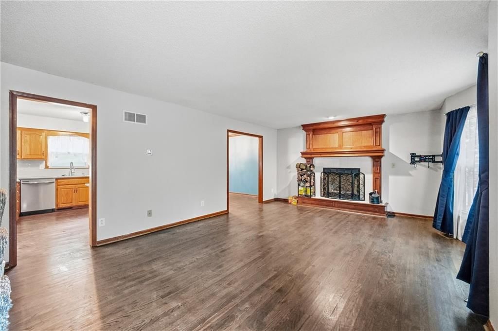 1404 Dartmouth Drive — photo 7