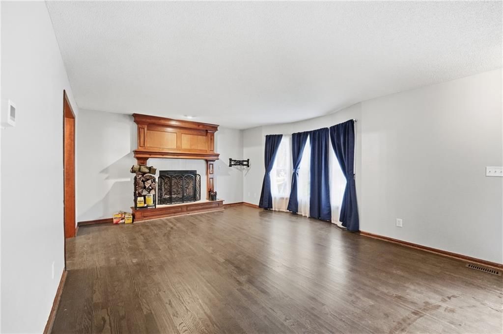 1404 Dartmouth Drive — photo 8