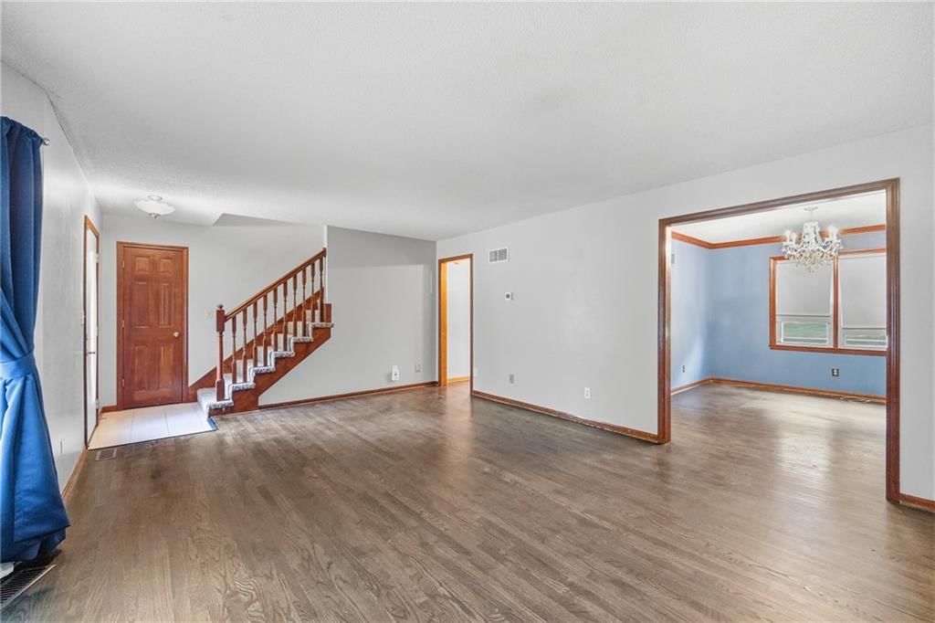 1404 Dartmouth Drive — photo 9