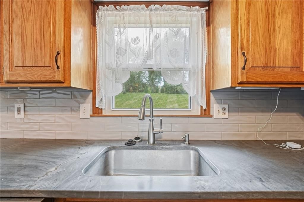 1404 Dartmouth Drive — photo 16