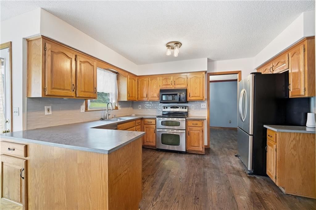 1404 Dartmouth Drive — photo 18