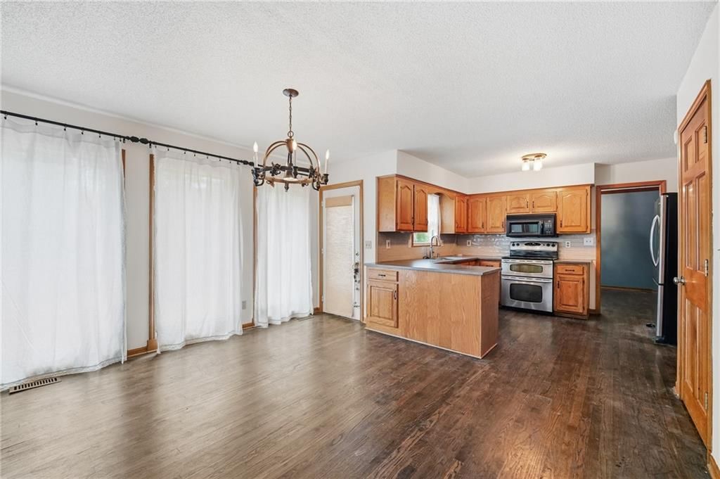 1404 Dartmouth Drive — photo 20