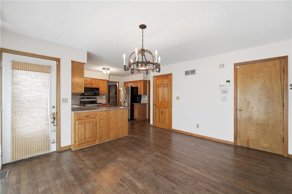 1404 Dartmouth Drive — photo 22