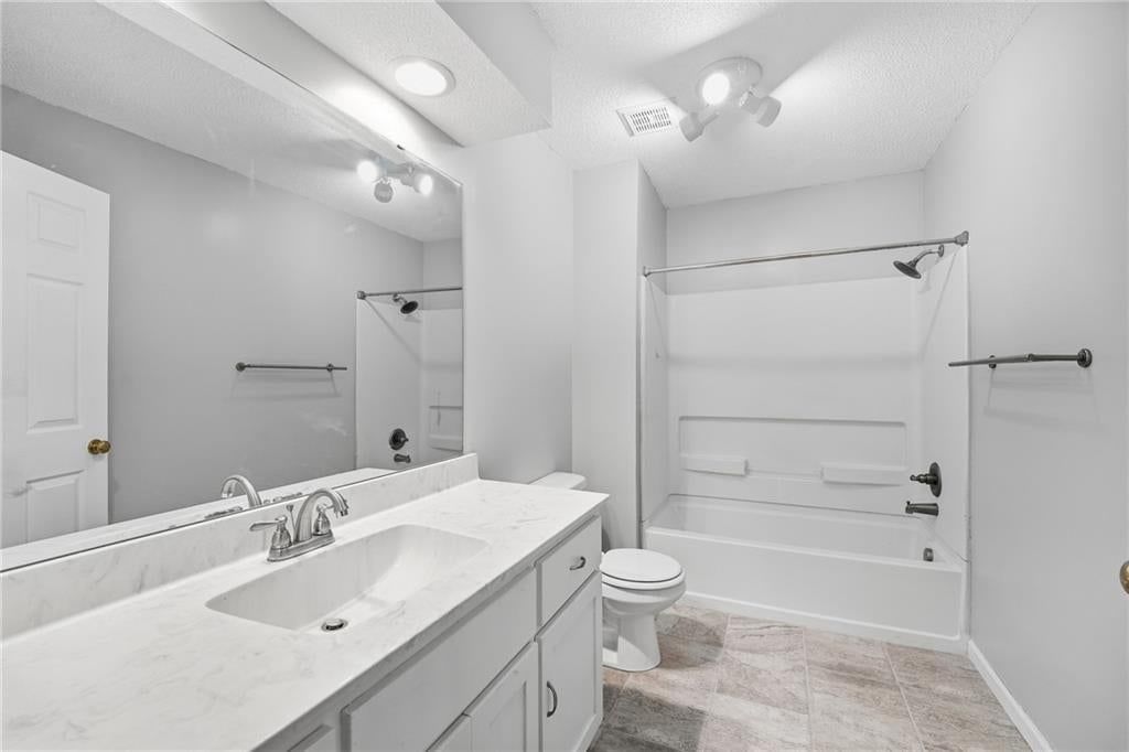 1404 Dartmouth Drive — photo 29