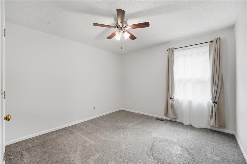 1404 Dartmouth Drive — photo 36