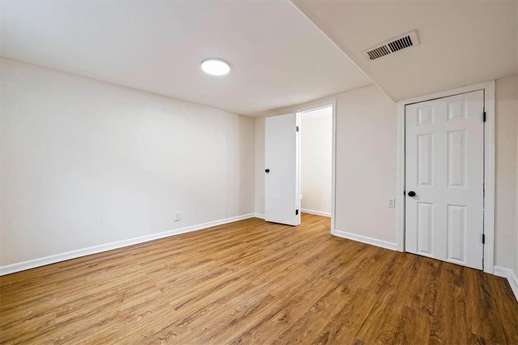 11506 TROOST Avenue — photo 23