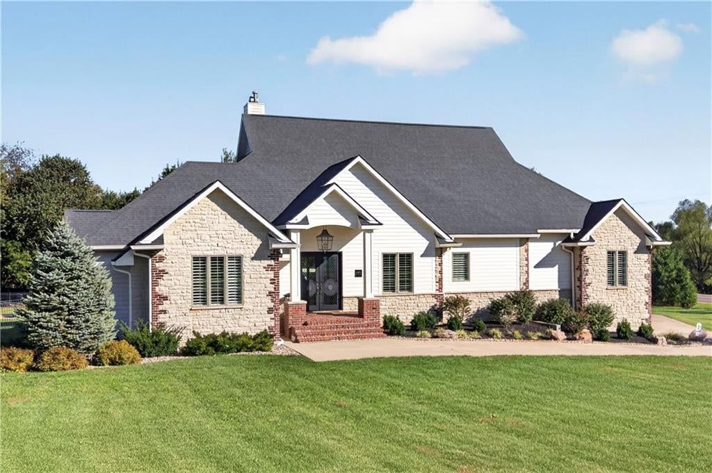 17877 Bond Avenue, Overland Park, KS: listing photo 3