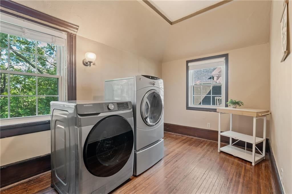 2406 Brooklyn Avenue — photo 21