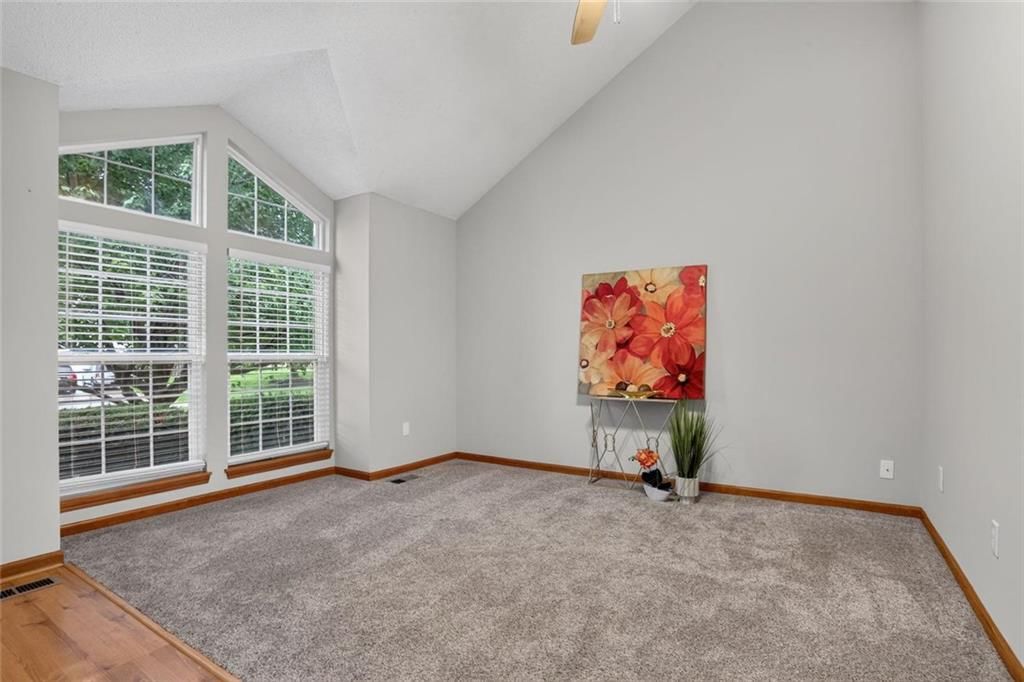 11023 N Baltimore Avenue — photo 5