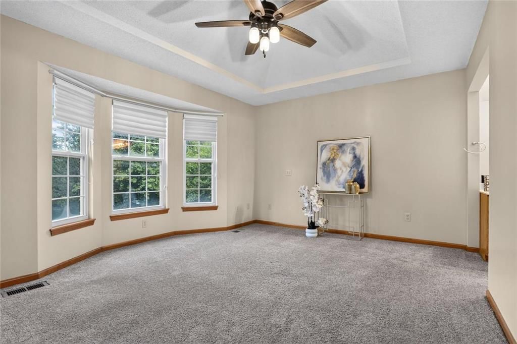 11023 N Baltimore Avenue — photo 9