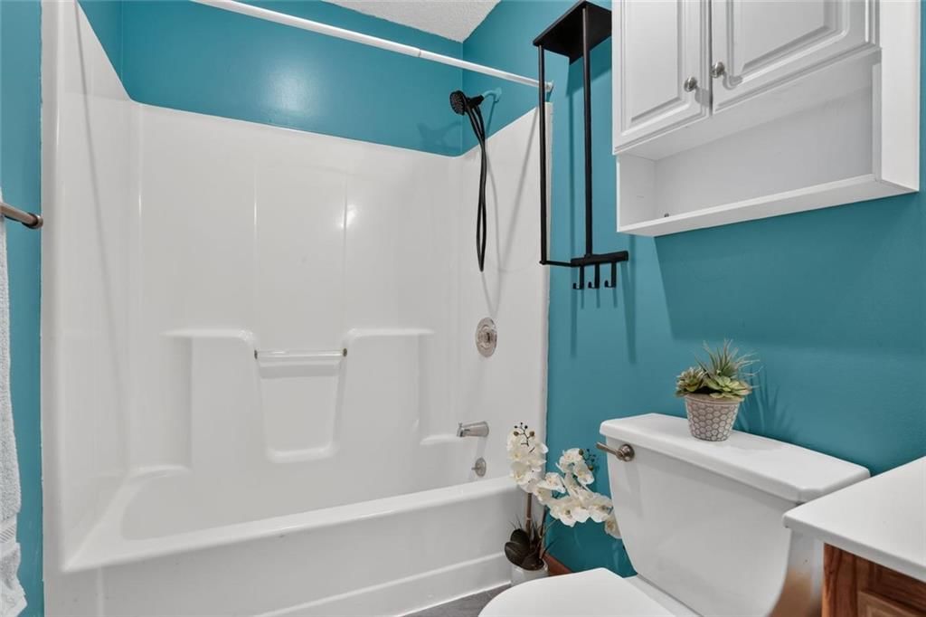 11023 N Baltimore Avenue — photo 15