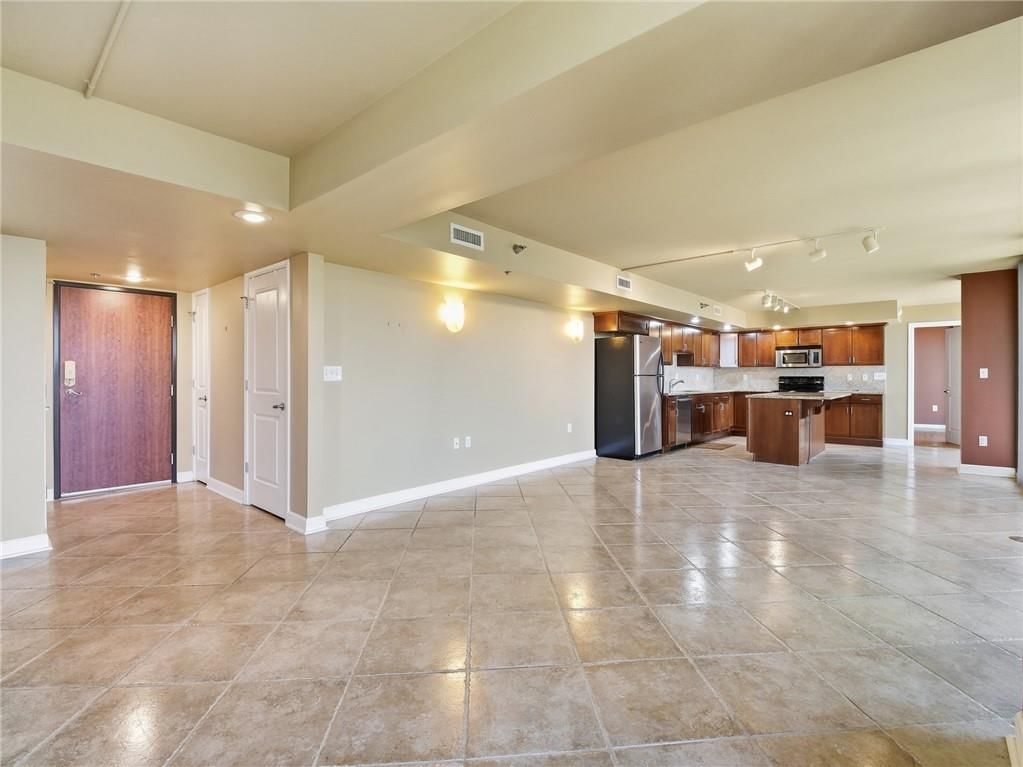600 E Admiral Boulevard — photo 5