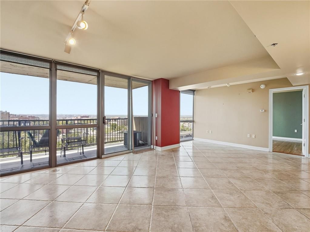600 E Admiral Boulevard — photo 7