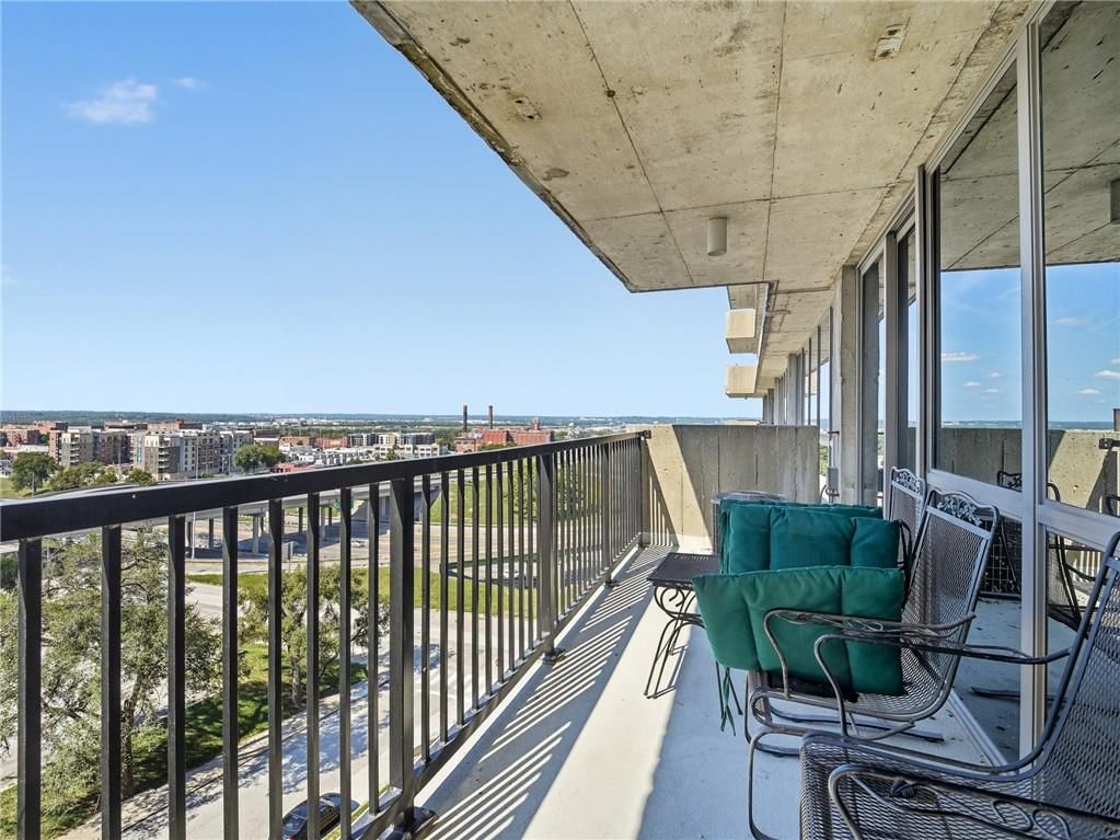 600 E Admiral Boulevard — photo 23