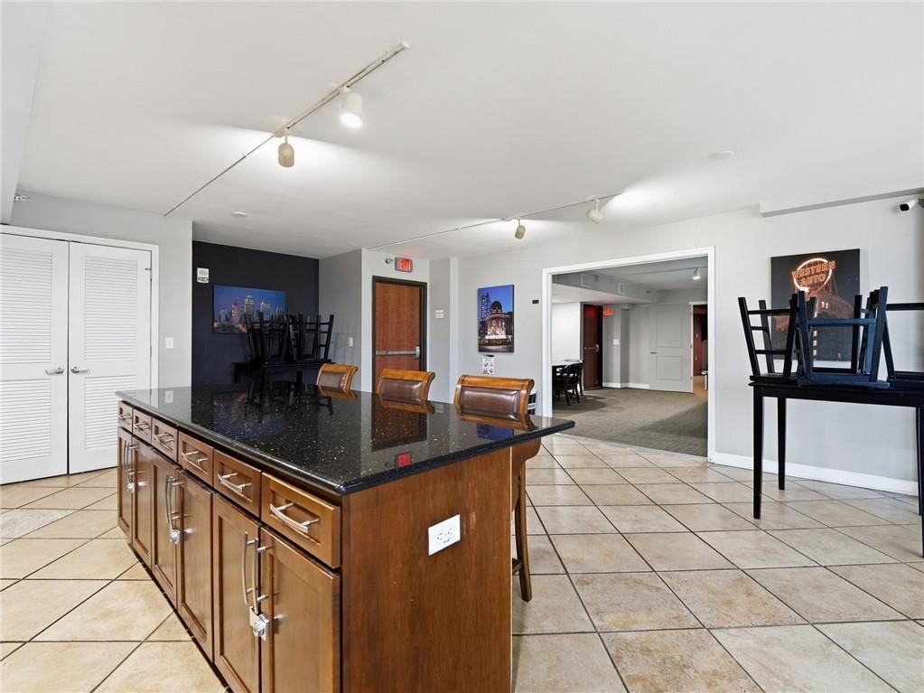 600 E Admiral Boulevard — photo 28