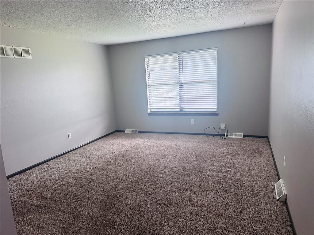 2504 SW Jackson Street — photo 6