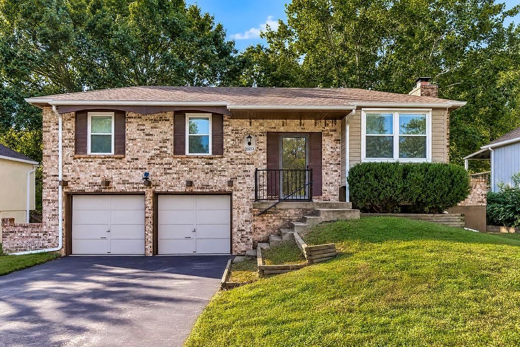 20213 E 16th Street N, Independence, MO