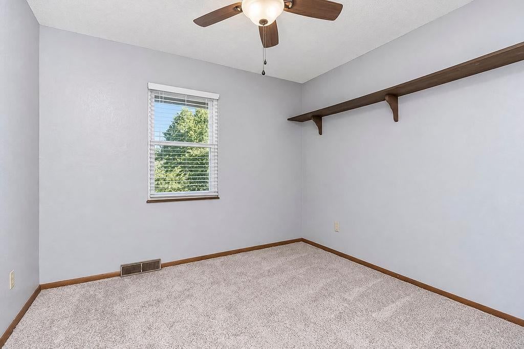 Photo 17 of 28 - 20213 E 16th Street N, Independence, MO 64056