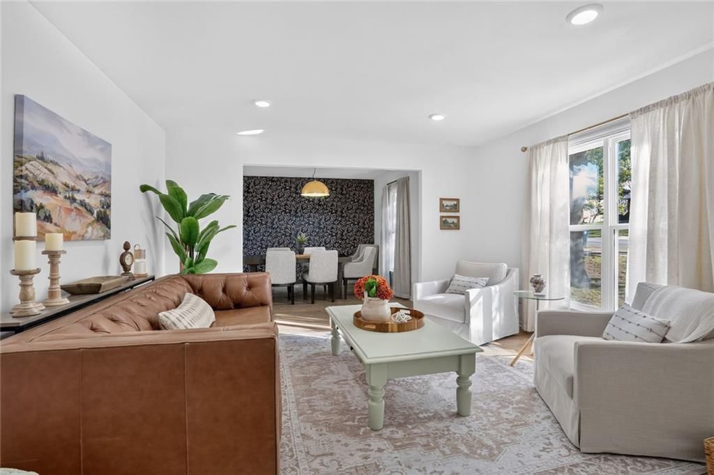 6904 Dawn Lane, Kansas City, MO: listing photo 3