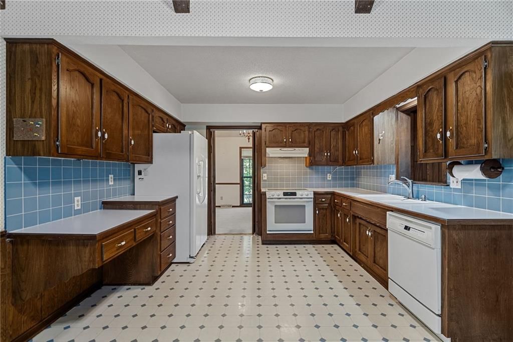 4724 Mullen Road — photo 10