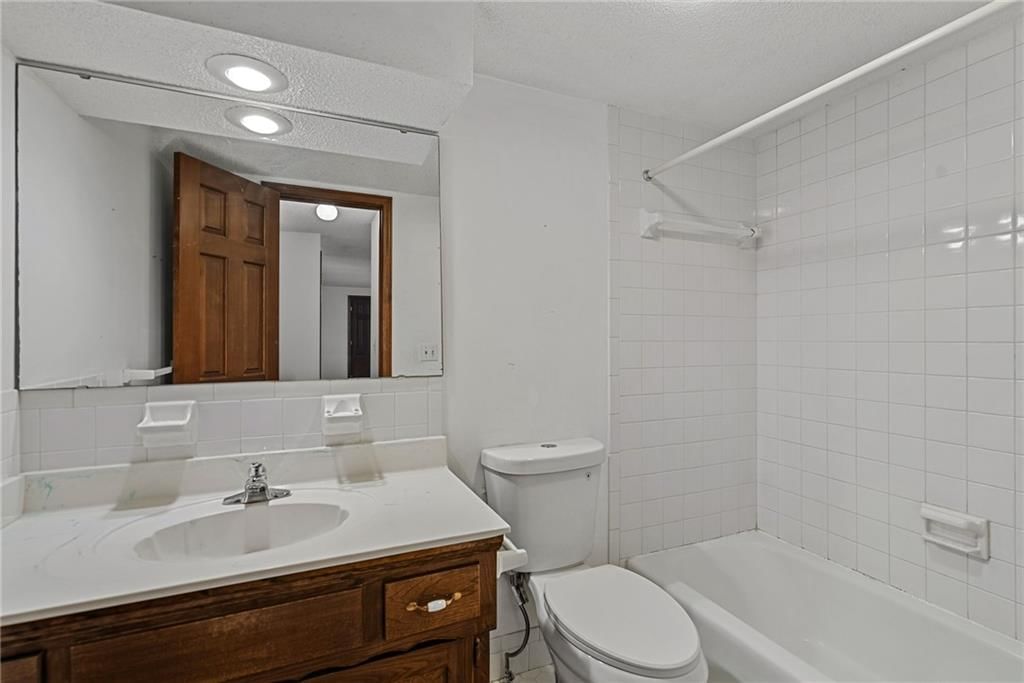 4724 Mullen Road — photo 28