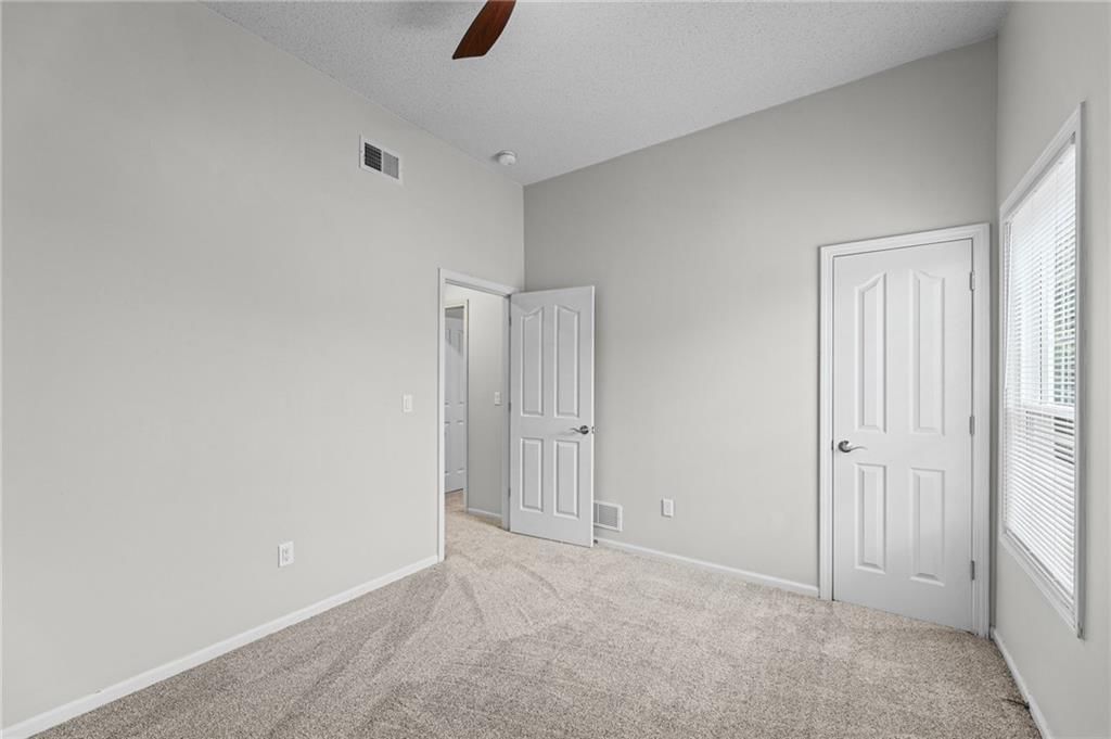 18390 Butternut Street — photo 9