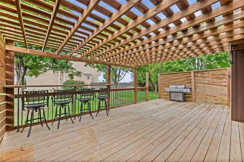 18390 Butternut Street — photo 19