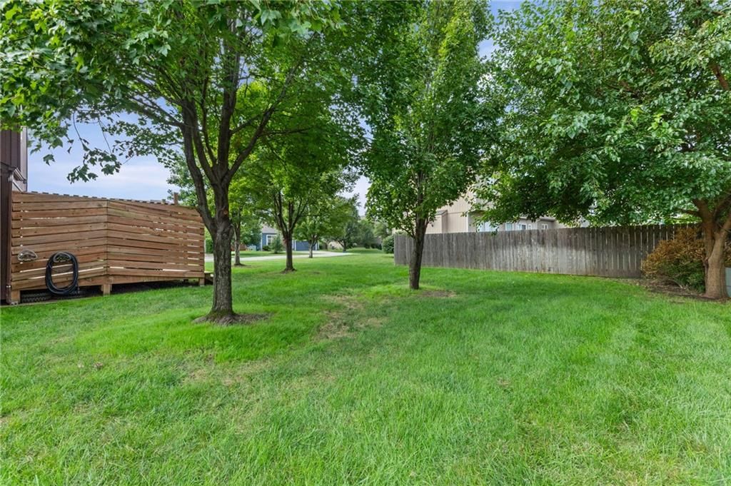 18390 Butternut Street — photo 21