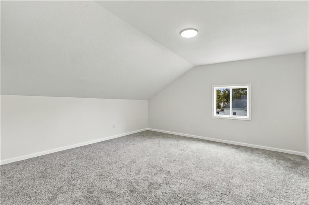 530 Park Avenue — photo 22