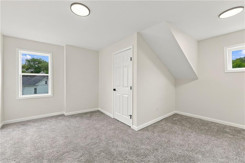 530 Park Avenue — photo 25
