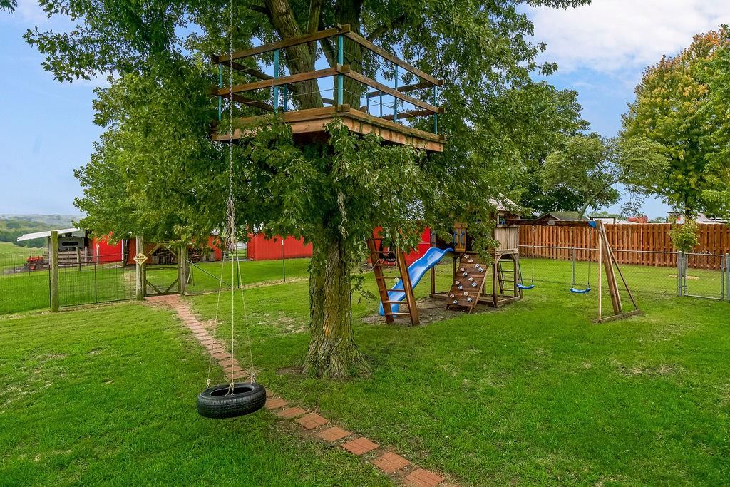 22151 Hand Road — photo 32