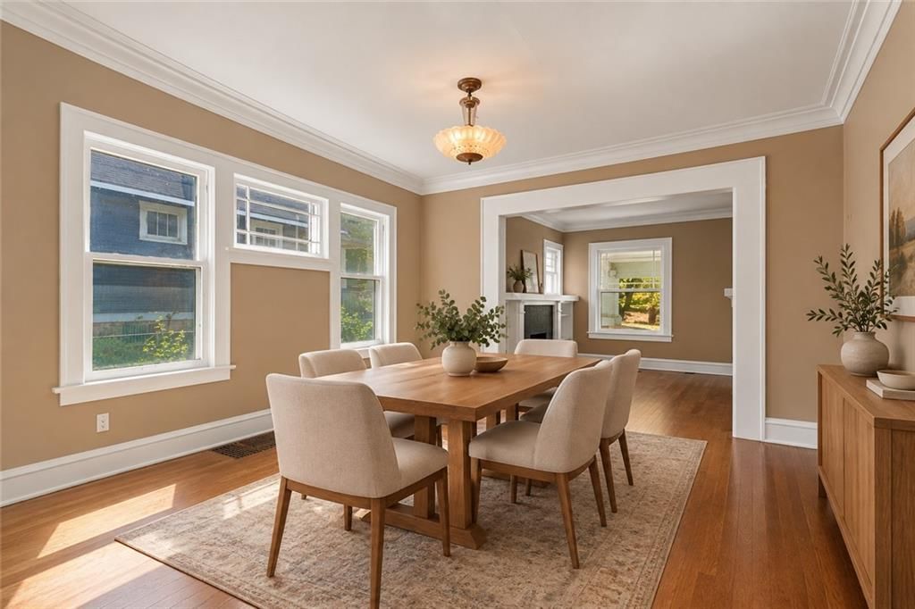 5817 Oak Street — photo 8
