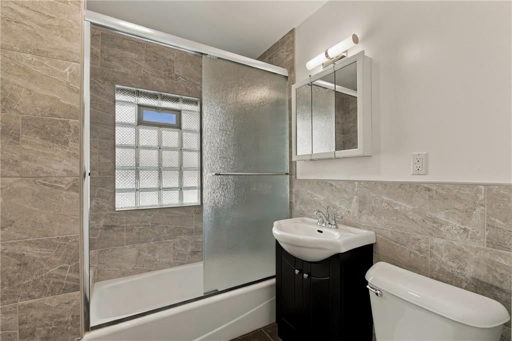 5817 Oak Street — photo 15