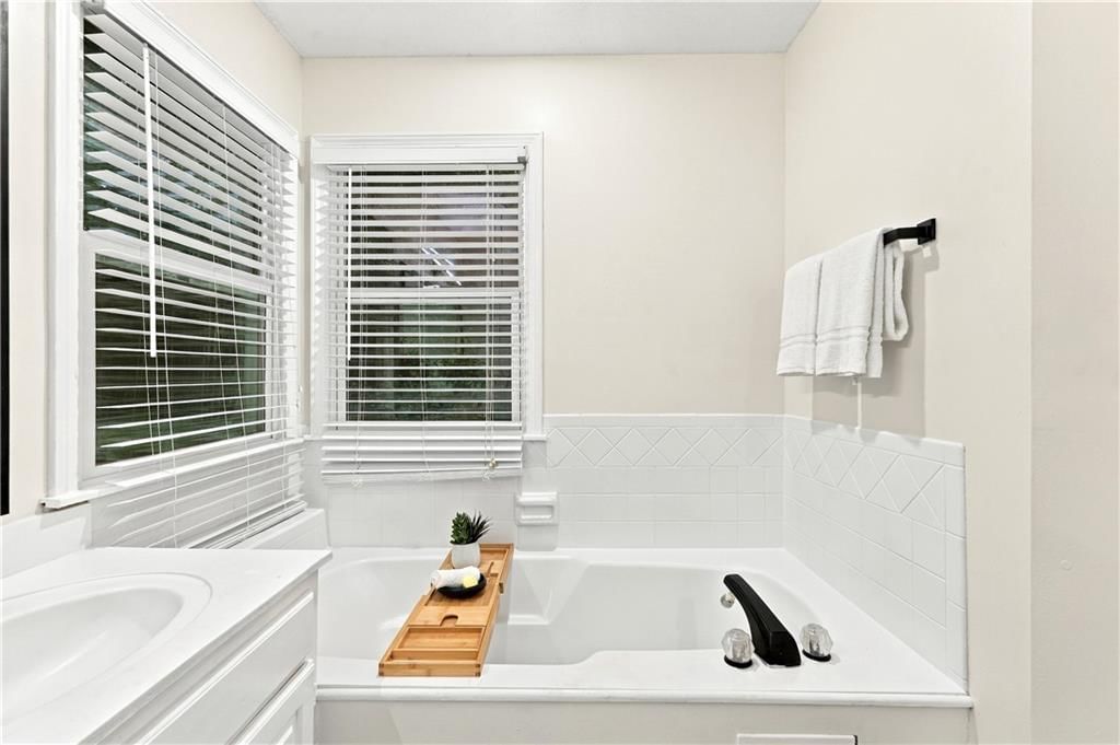 8408 Acuff Lane — photo 35