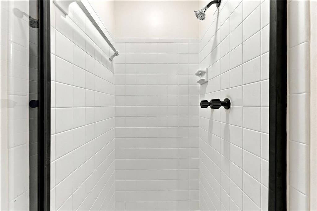 8408 Acuff Lane — photo 36