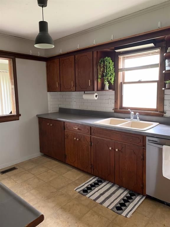 2734 S 8th Street — photo 18