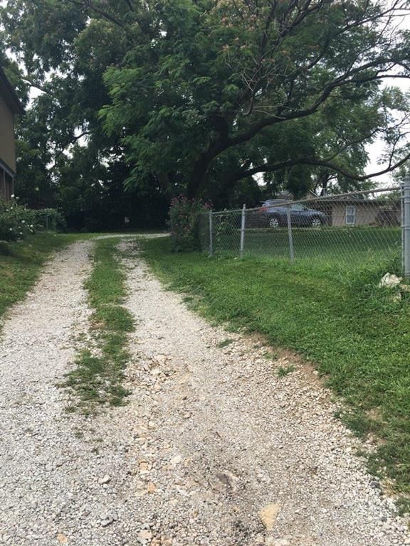 2734 S 8th Street — photo 21
