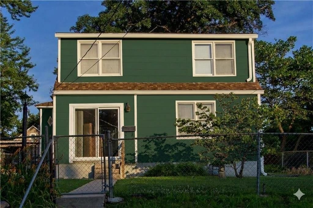 2734 S 8th Street — photo 25