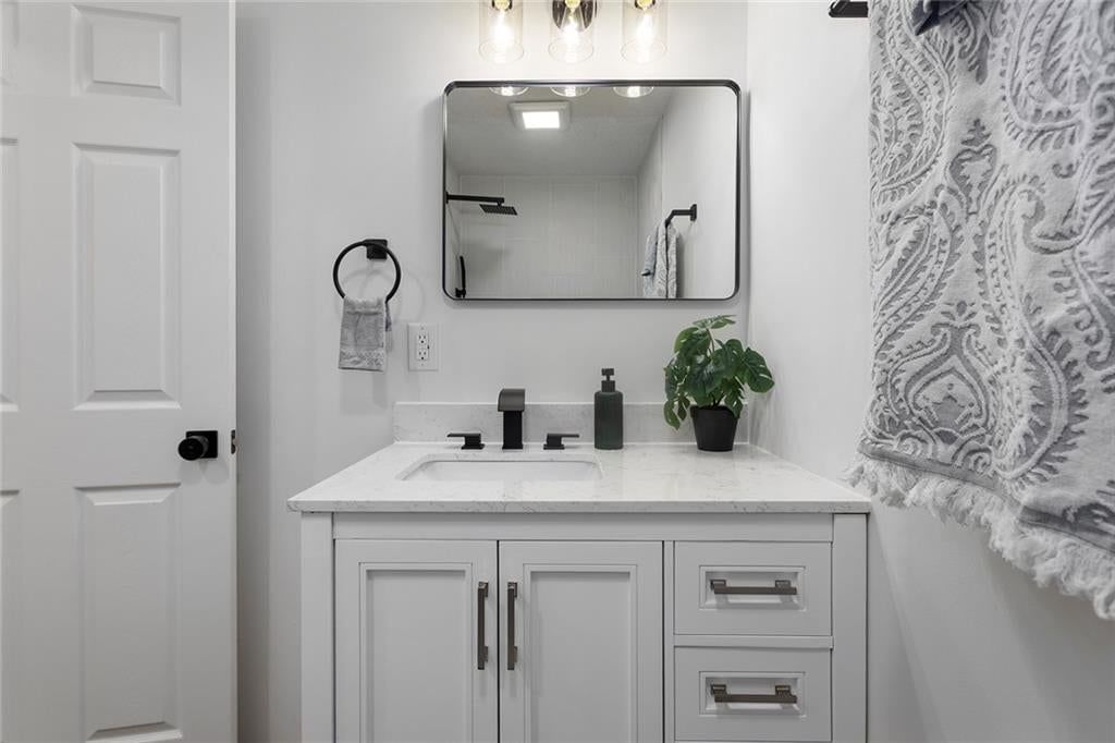 4723 E 138th Terrace — photo 31