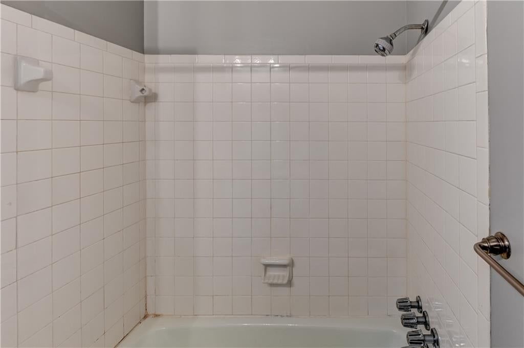 7608 NW 69th Street — photo 26