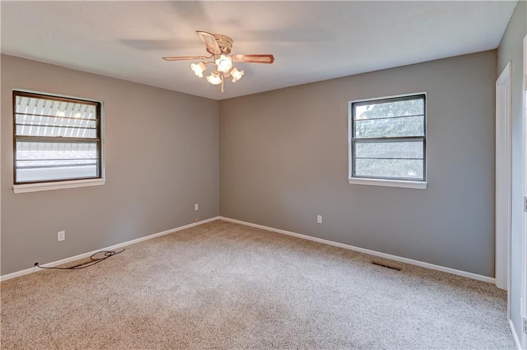 7608 NW 69th Street — photo 27