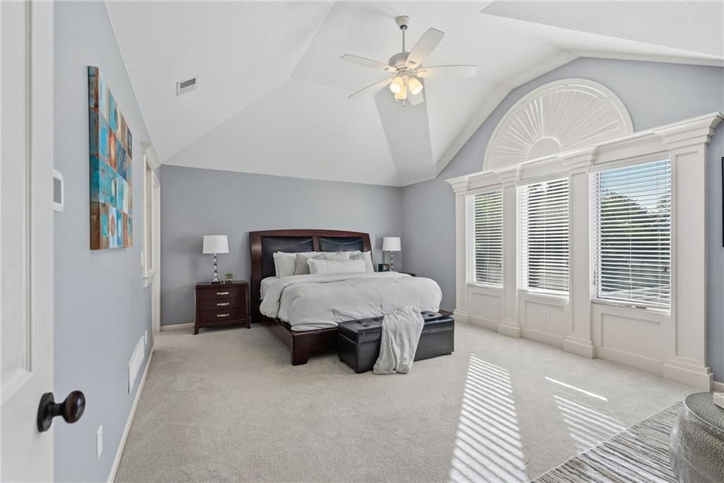 Tall ceilings and tray ceiling at 8614 Houston Street, Lenexa, KS 66227