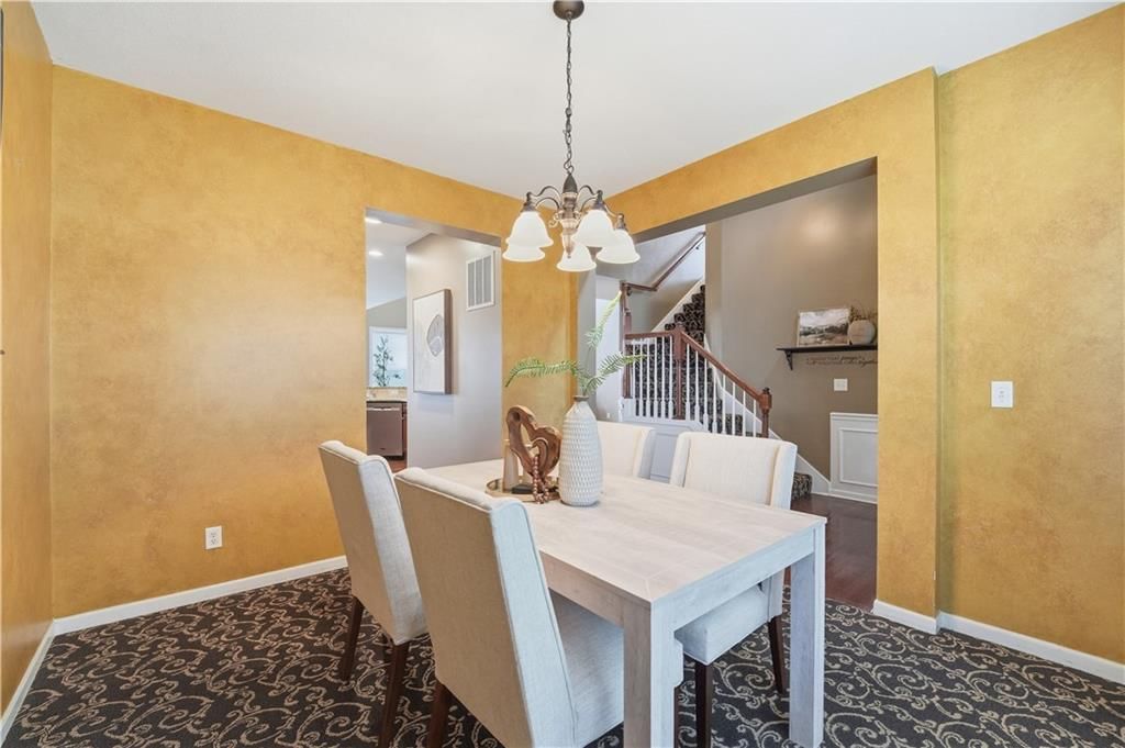 Photo 13 of 52 - 1200 SW Sapperton Road, Lee's Summit, MO 64083