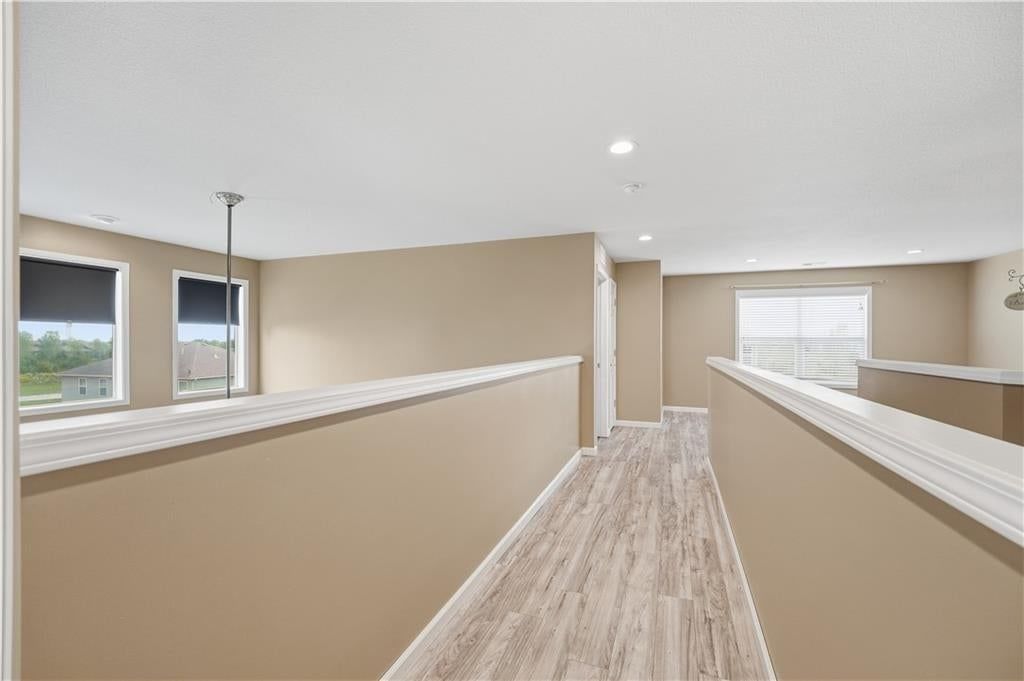 Photo 19 of 52 - 1200 SW Sapperton Road, Lee's Summit, MO 64083