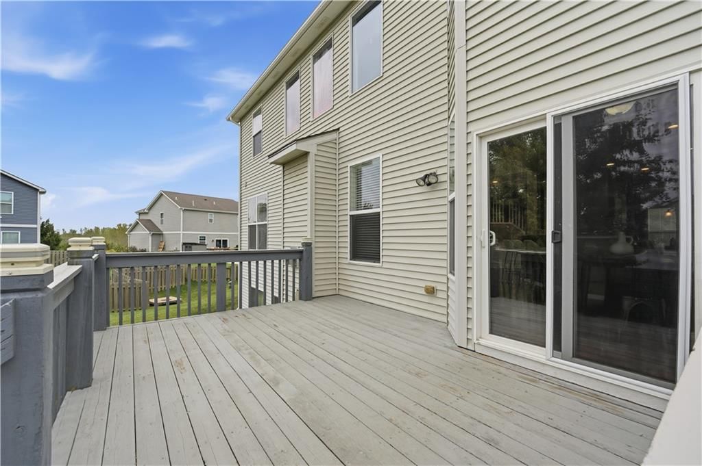 Photo 40 of 52 - 1200 SW Sapperton Road, Lee's Summit, MO 64083