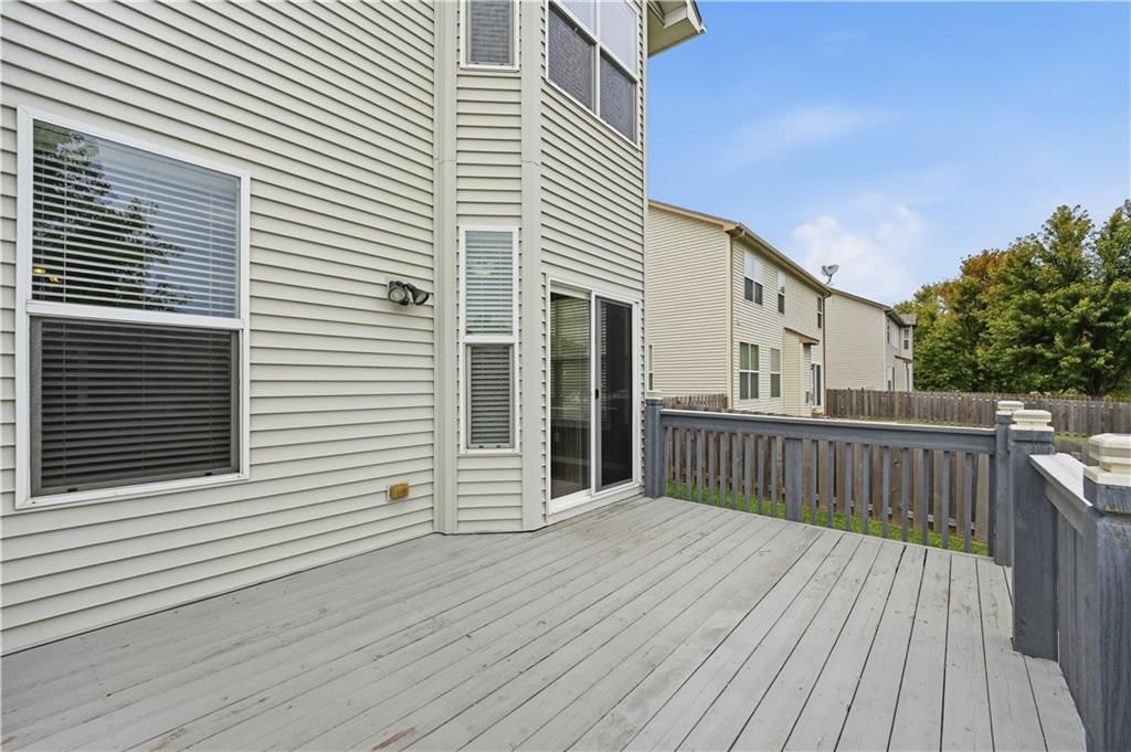 Photo 41 of 52 - 1200 SW Sapperton Road, Lee's Summit, MO 64083