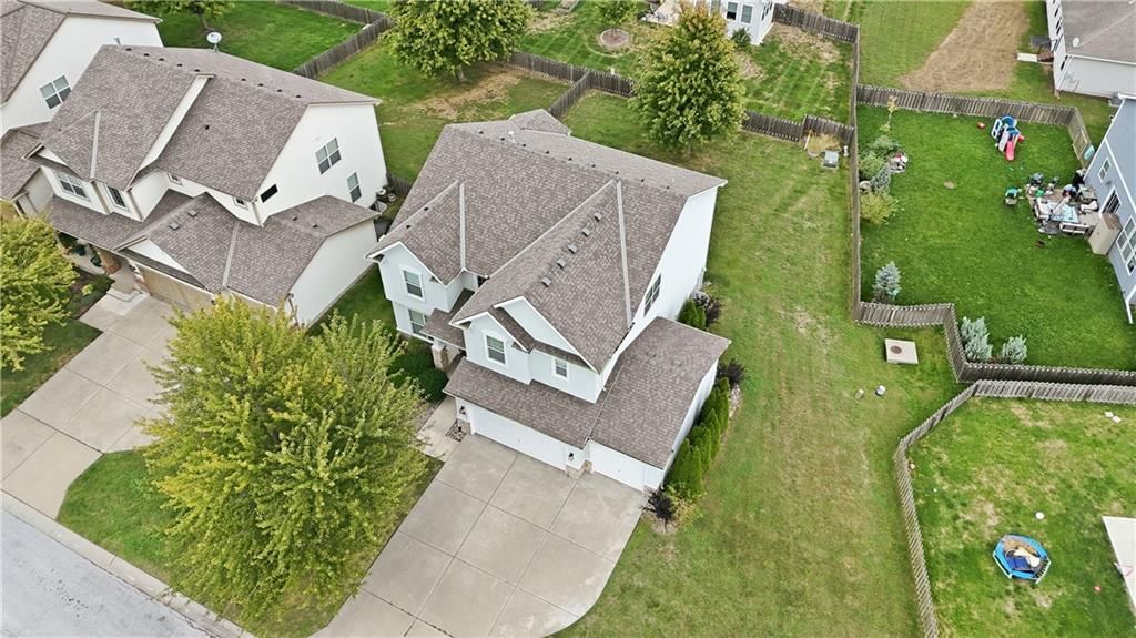 Photo 47 of 52 - 1200 SW Sapperton Road, Lee's Summit, MO 64083