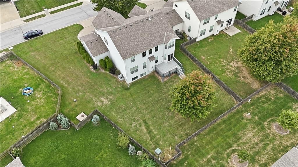 Photo 48 of 52 - 1200 SW Sapperton Road, Lee's Summit, MO 64083
