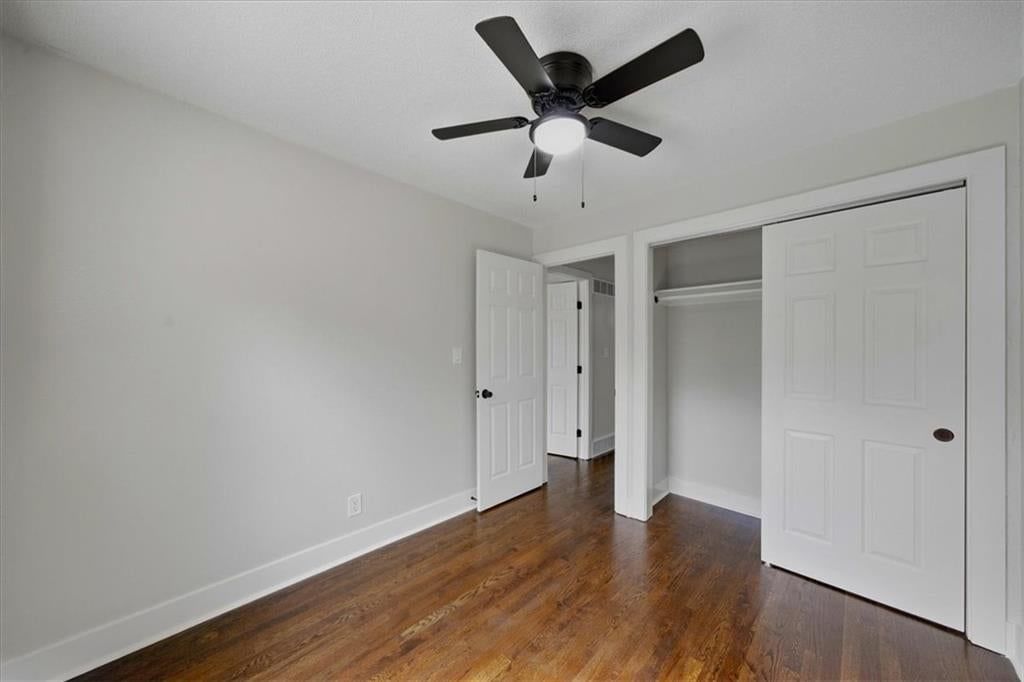 3912 E 47th Terrace — photo 12